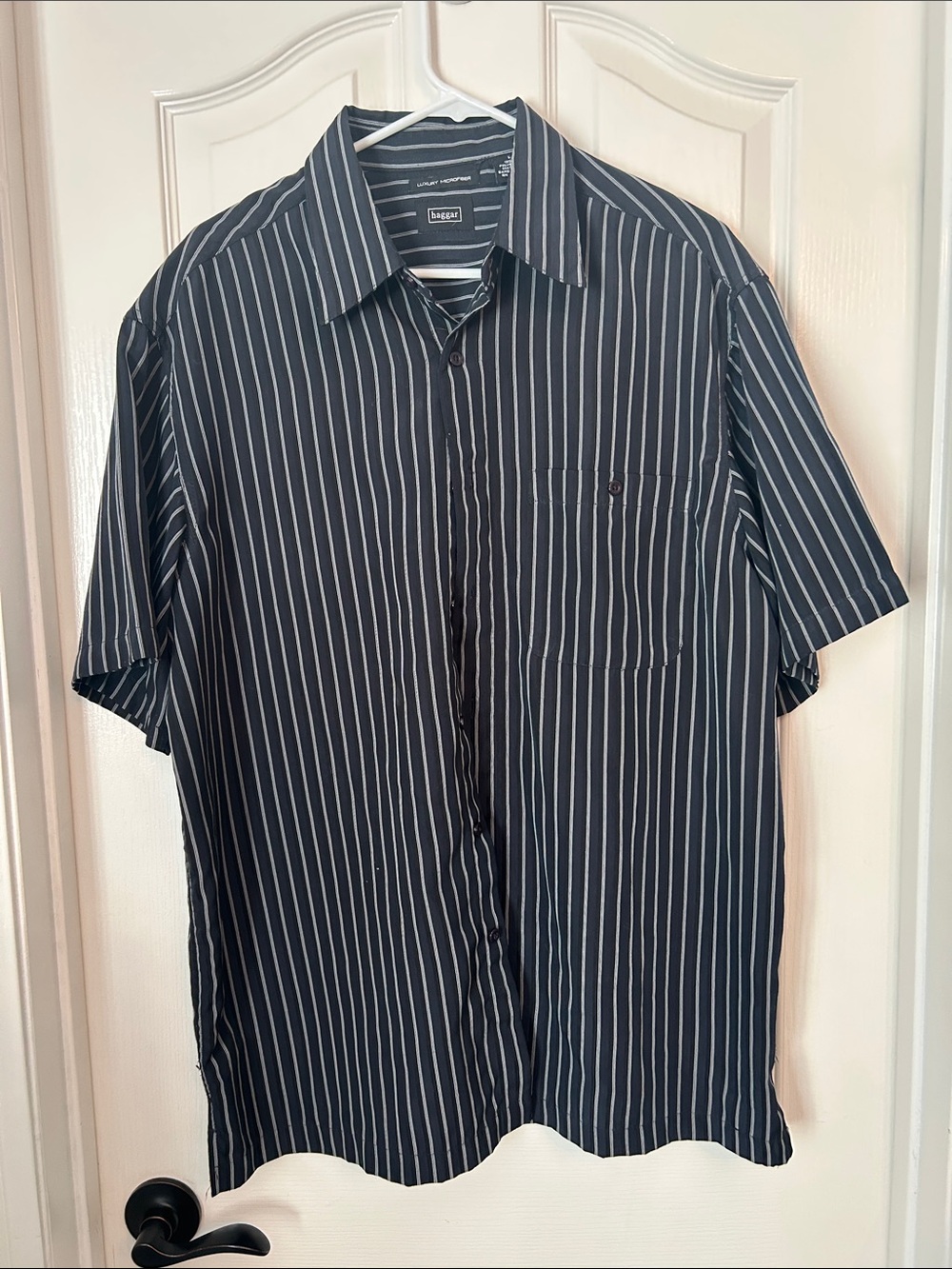 Haggar Navy Short-Sleeve Button-Down Shirt with White Stripes